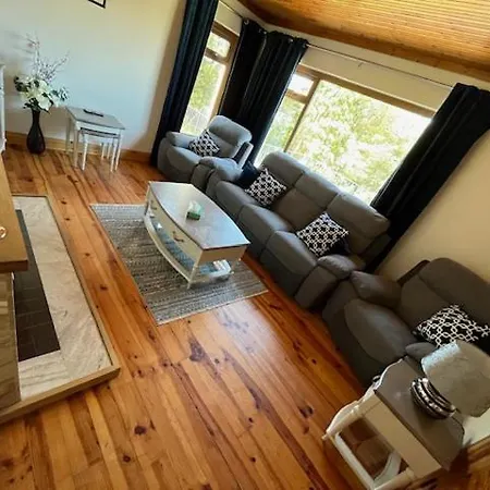 Holiday home Runclevin House